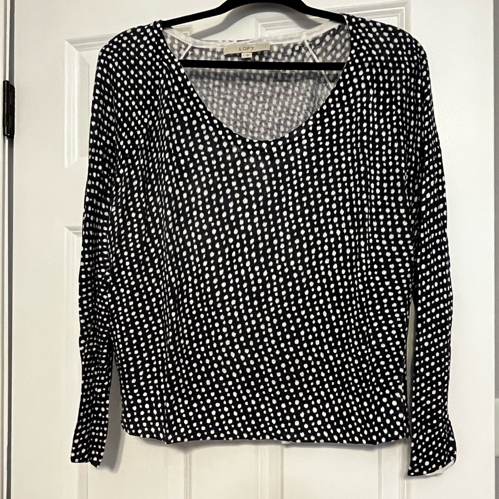 LOFT Navy and White Dotted Light Sweater